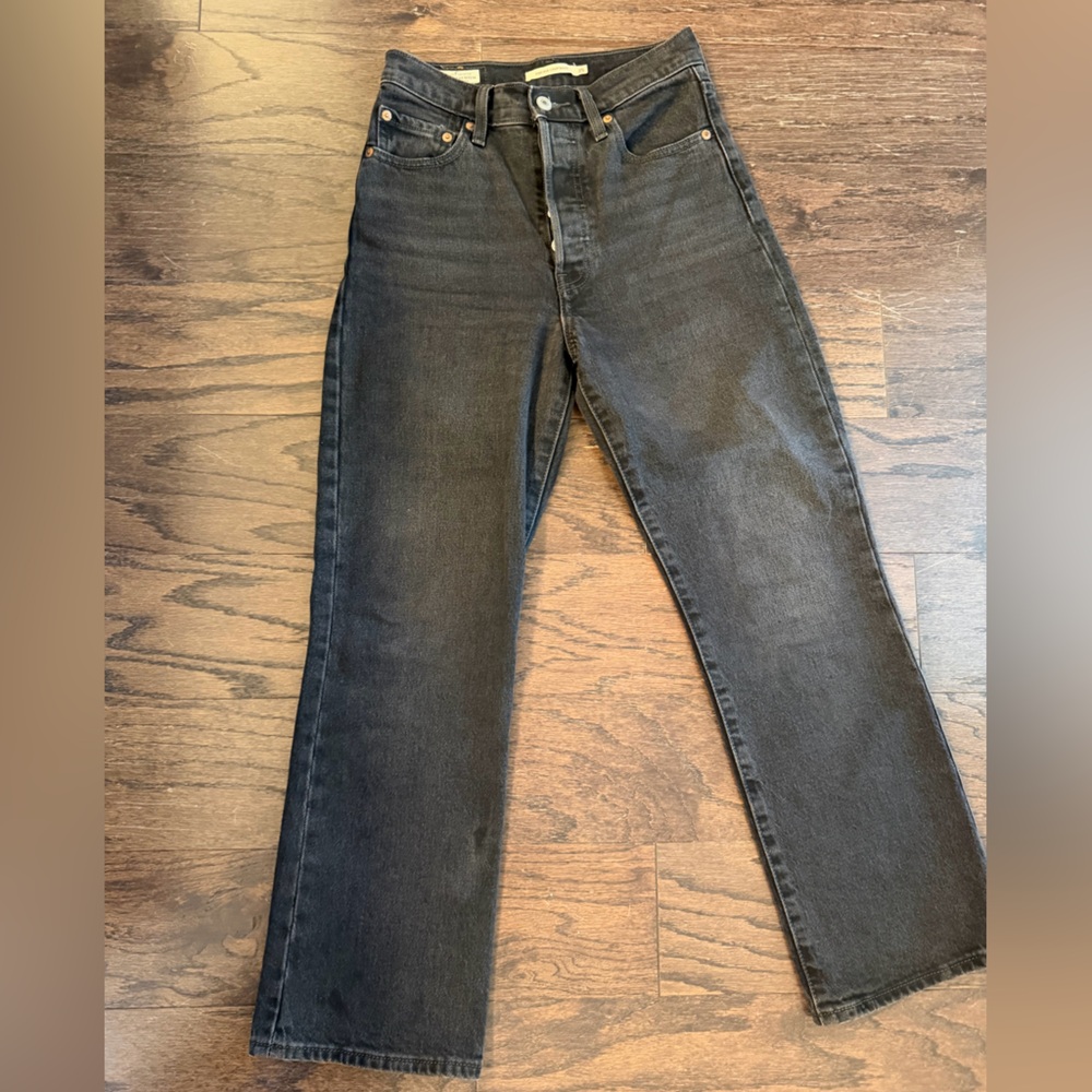 Levi's Washed Black Ribcage Cropped Boot Jeans